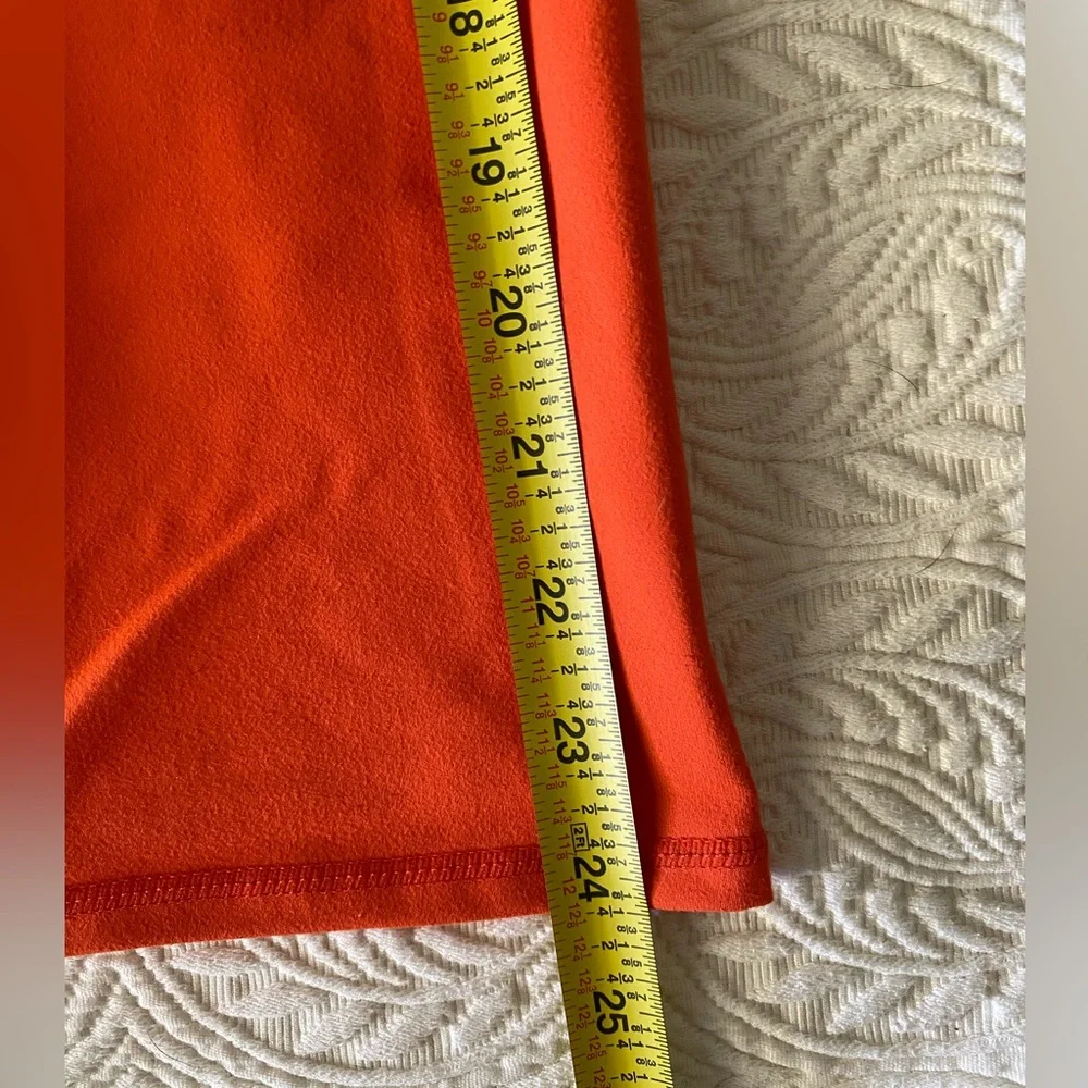 FABLETICS Crop Leggings; orange. - Picture 5 of 7